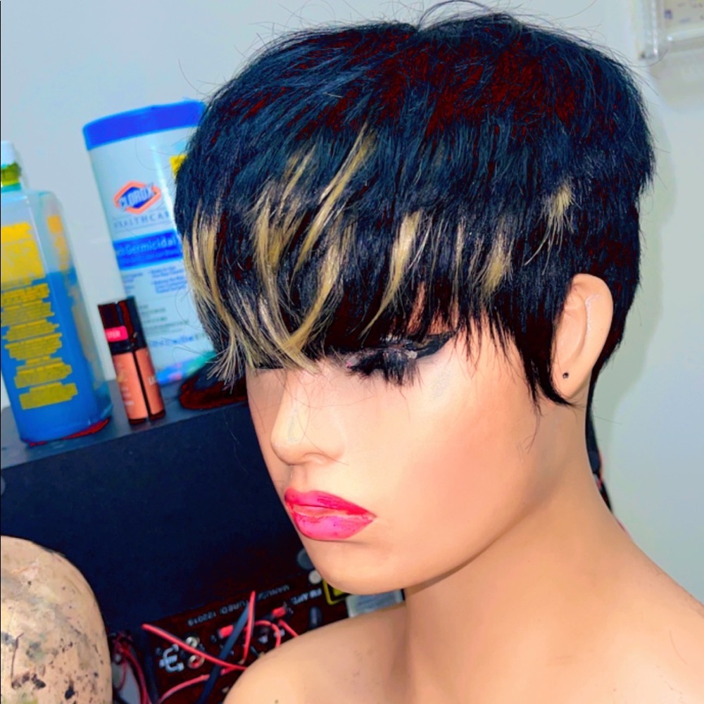 Short wig
